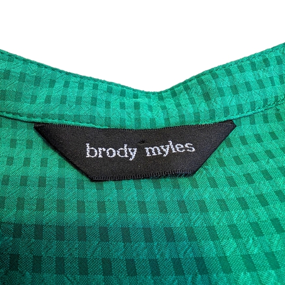 Brody Myles Sleeveless Blouse - Medium - Kelly Green - Picture 5 of 6